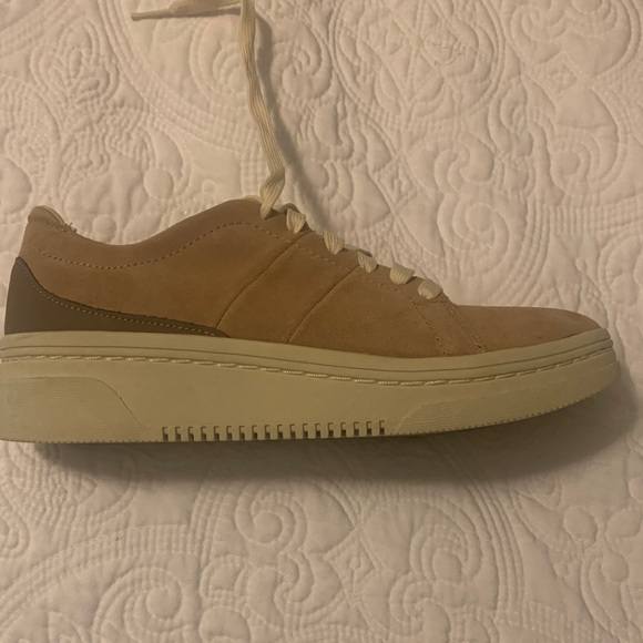 Dr. Scholl's Tan Suede Platform Sneakers with Cream Laces - Picture 4 of 9